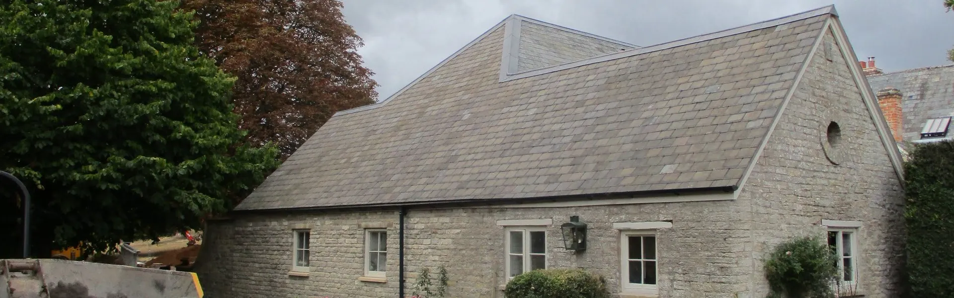 banner-roofing-four banner-roofing-four