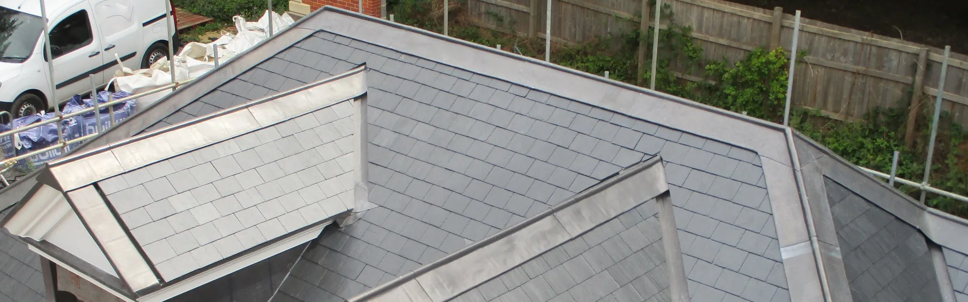 banner-roofing-six banner-roofing-six